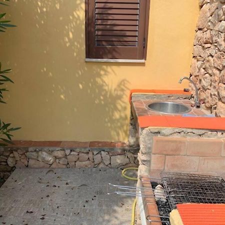 Villa Maveda, Un Dammuso Immerso Nel Verde Lampedusa Eksteriør billede