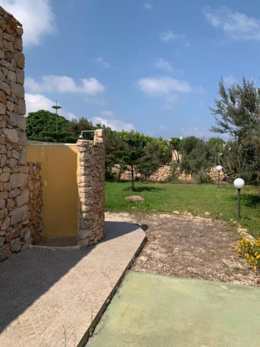 Villa Maveda, Un Dammuso Immerso Nel Verde Lampedusa Eksteriør billede
